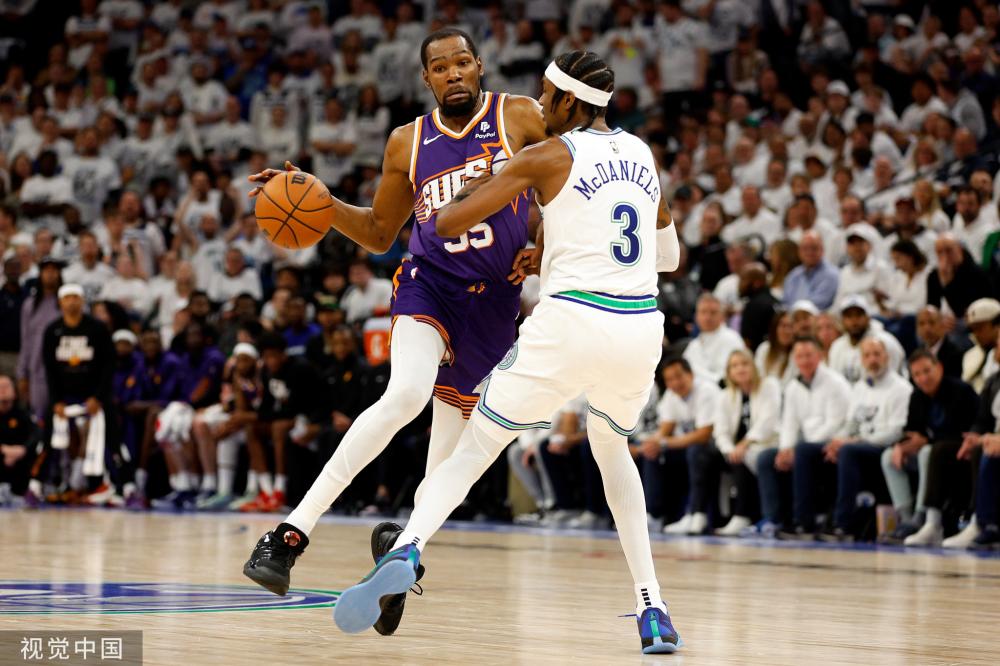 现代足球越 现代足球越